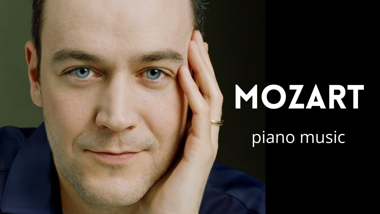 Mozart Sonata No. 15 in F major K533/494 | Leon McCawley piano
