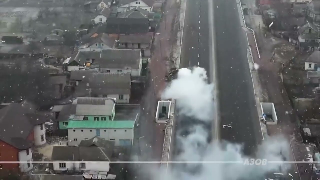 11.3.22 - Ukraine War -Dramatic drone footage shows Russian convoy ambush. destroyed by AZOV.