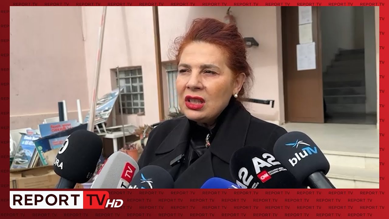 Punonjësit e pastrimit në Vlorë në protestë për pagat! Mersini: Pagesa kryhet sot, vonesa erdhi...