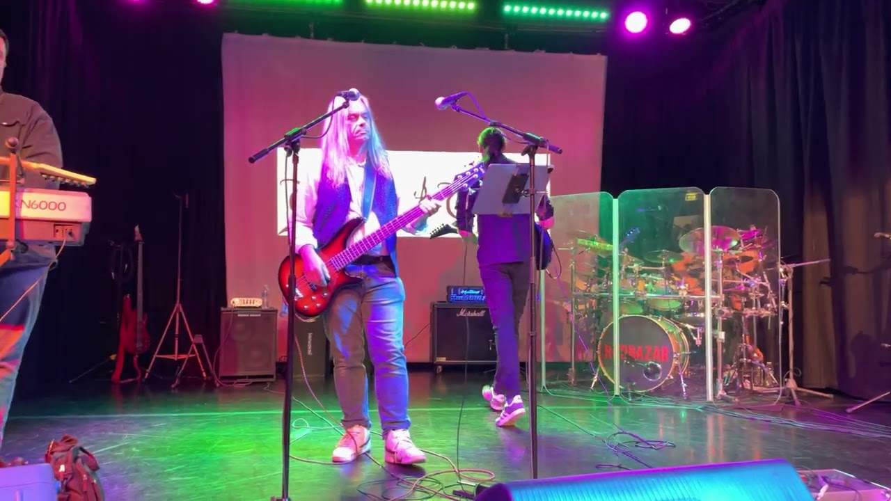 Tiger Moth Tales perform The Mighty Fallen and Feels Alright