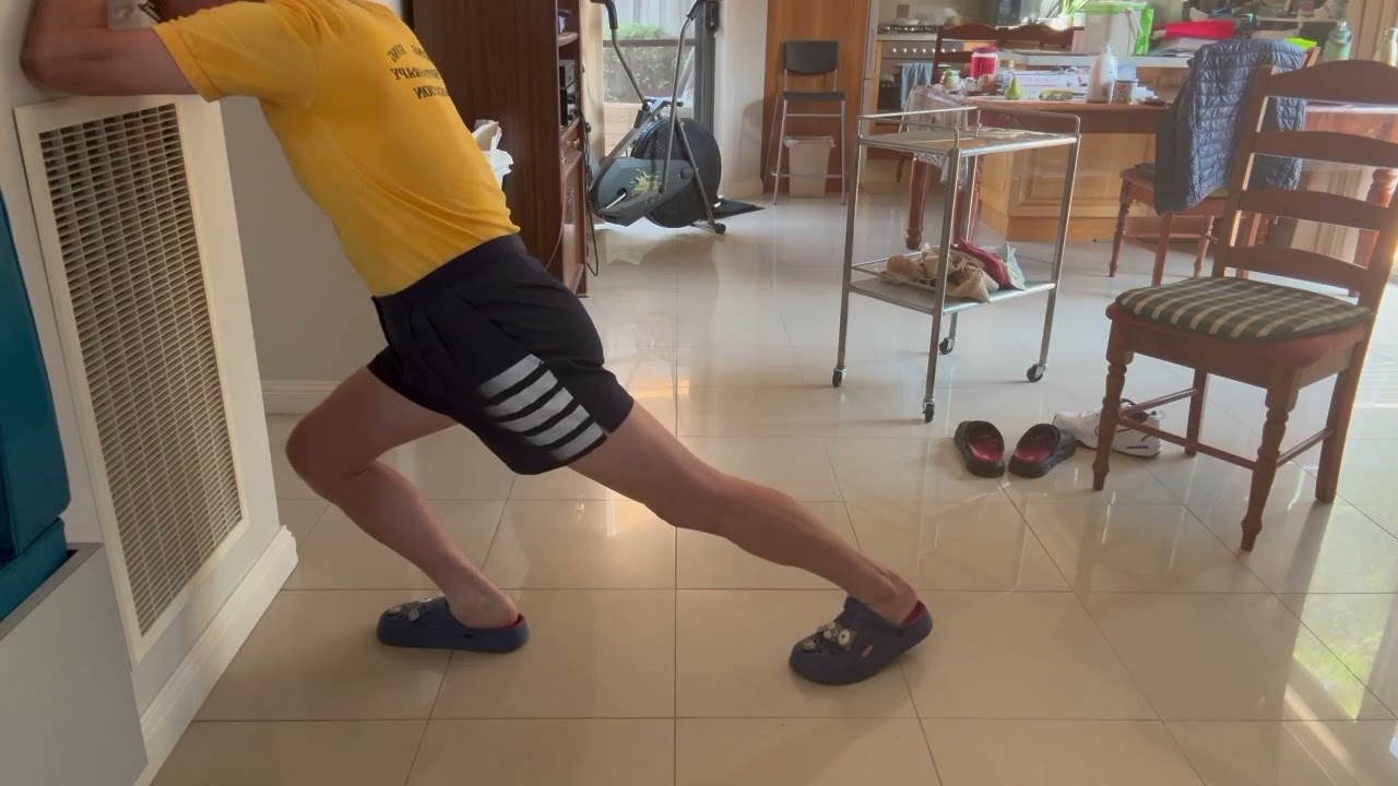 SO'S Exercises: Calves stretches (Ankle Dorsiflexion)