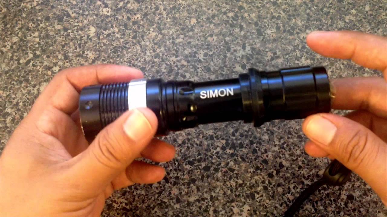 LED Flashlight -- Simon Cree LED Flashlight 500 Lumens
