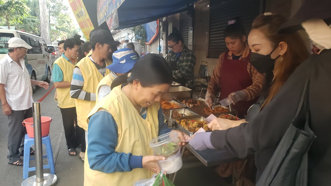 SÀI GÒN NGÀY NAY đang phát trực tiếp!