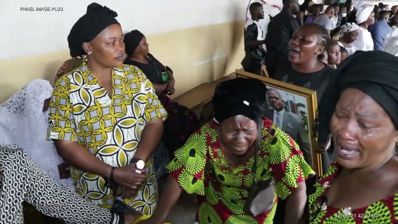 DE BRAZZAVILLE A  POINTE NOIRE LES OBSEQUES DE MR TCHISSAMBOU PIERRE