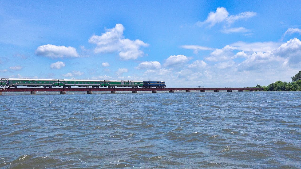 Sundarban Express Train in the middle of the biggest wetland Chalan Beel || Bangladesh Railway