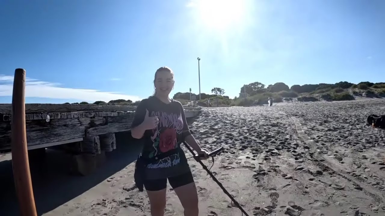 Beach metal detecting, that was so 2 weeks ago!!
