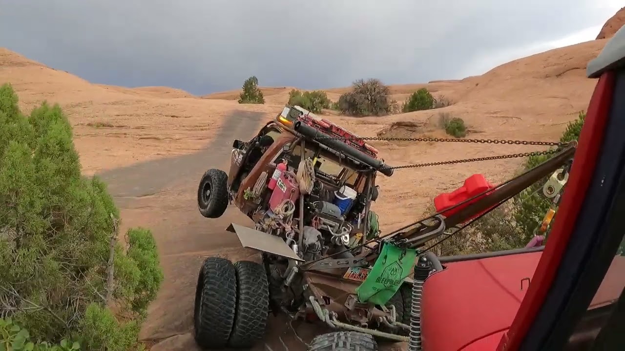 Carrying Military Axles And 46