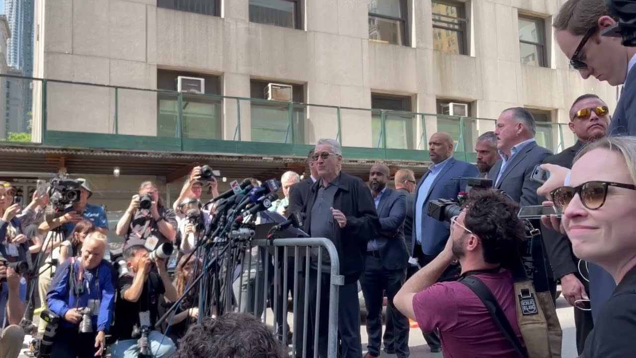 Robert De Niro at Trump trial (via Sean Piccoli)