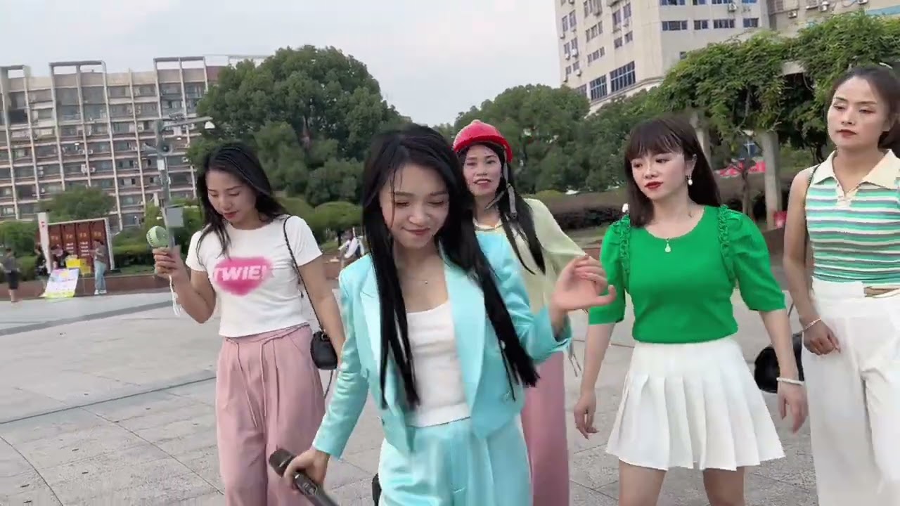 贵州小蓉儿  《搁在拼看觅》