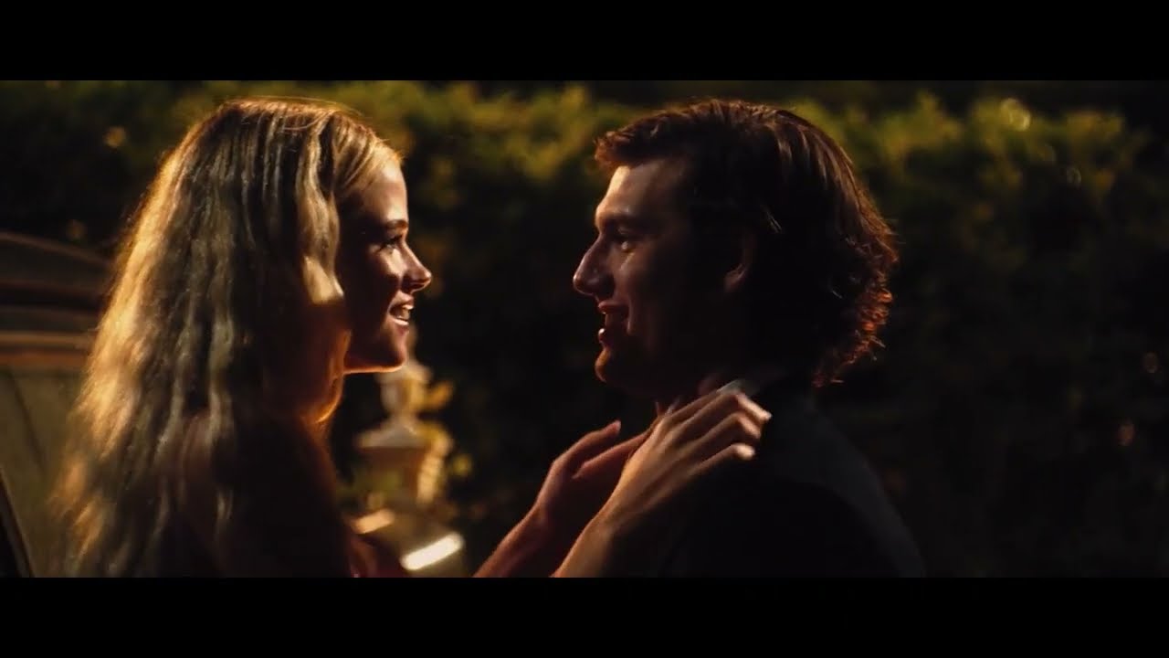 Endless Love (2014) - David and Jade Kiss