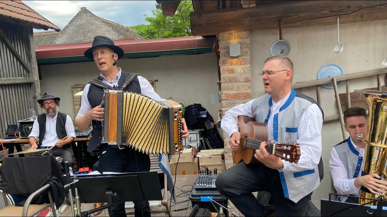 Schwer mit den Schätzen - Musik aus dem Burgenland