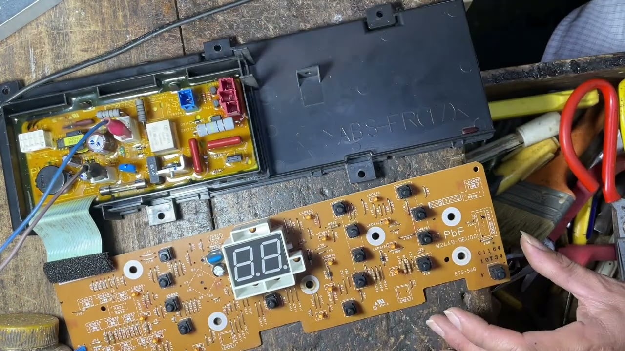 Sửa máy giặt panasonic không lên gì