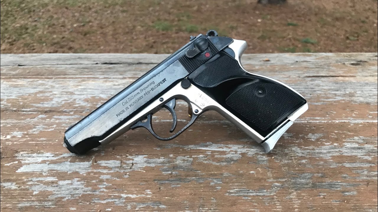 Shooting an F&Eacute;G Model AP7,65 pistol 🇭🇺