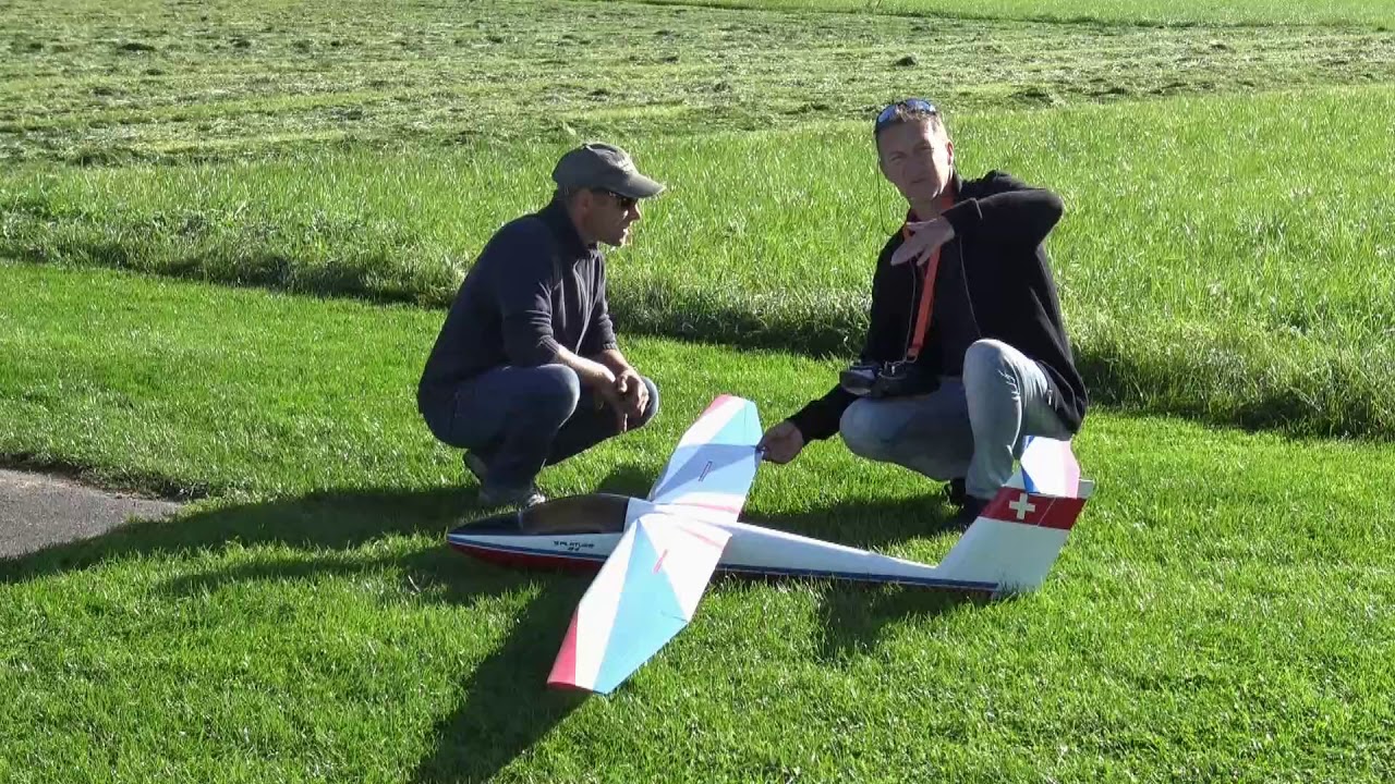 Peter Lauermann fliegt die B4 von Tobias Marte ein !