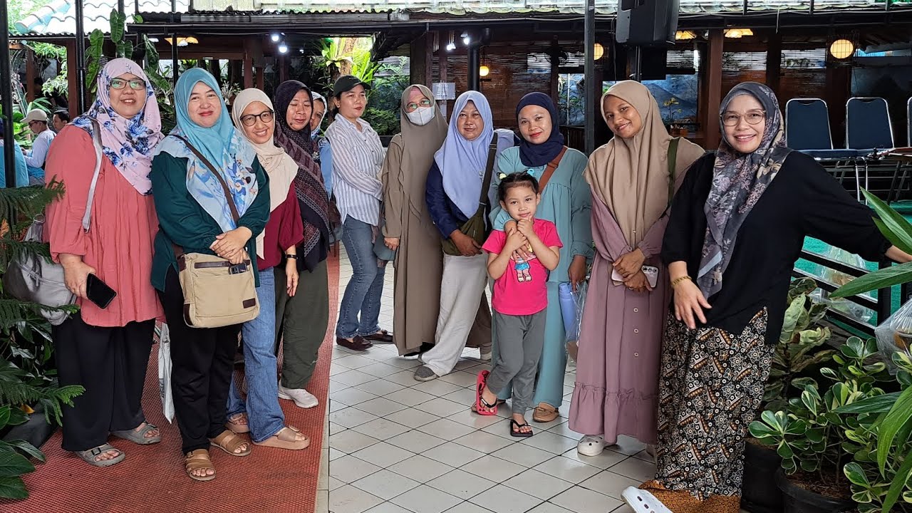 Silaturahmi Paguyuban RT di RMJ Rumah Makan Joglo Sambal Tujuh Rasa Sawangan Depok 