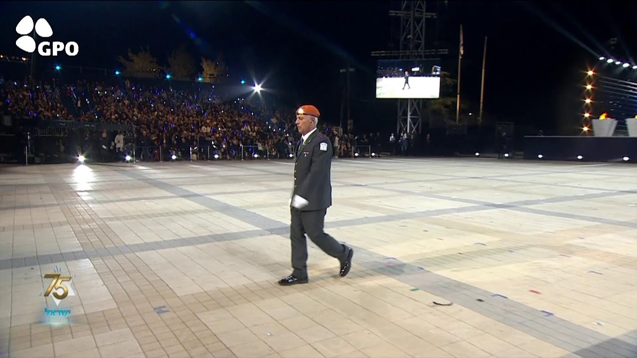 הצטרפו לשידור החי מטקס הדלקת המשואות המסורתי ופתיחת חגיגות יום העצמאות ה-75 למדינת ישראל בהר הרצל