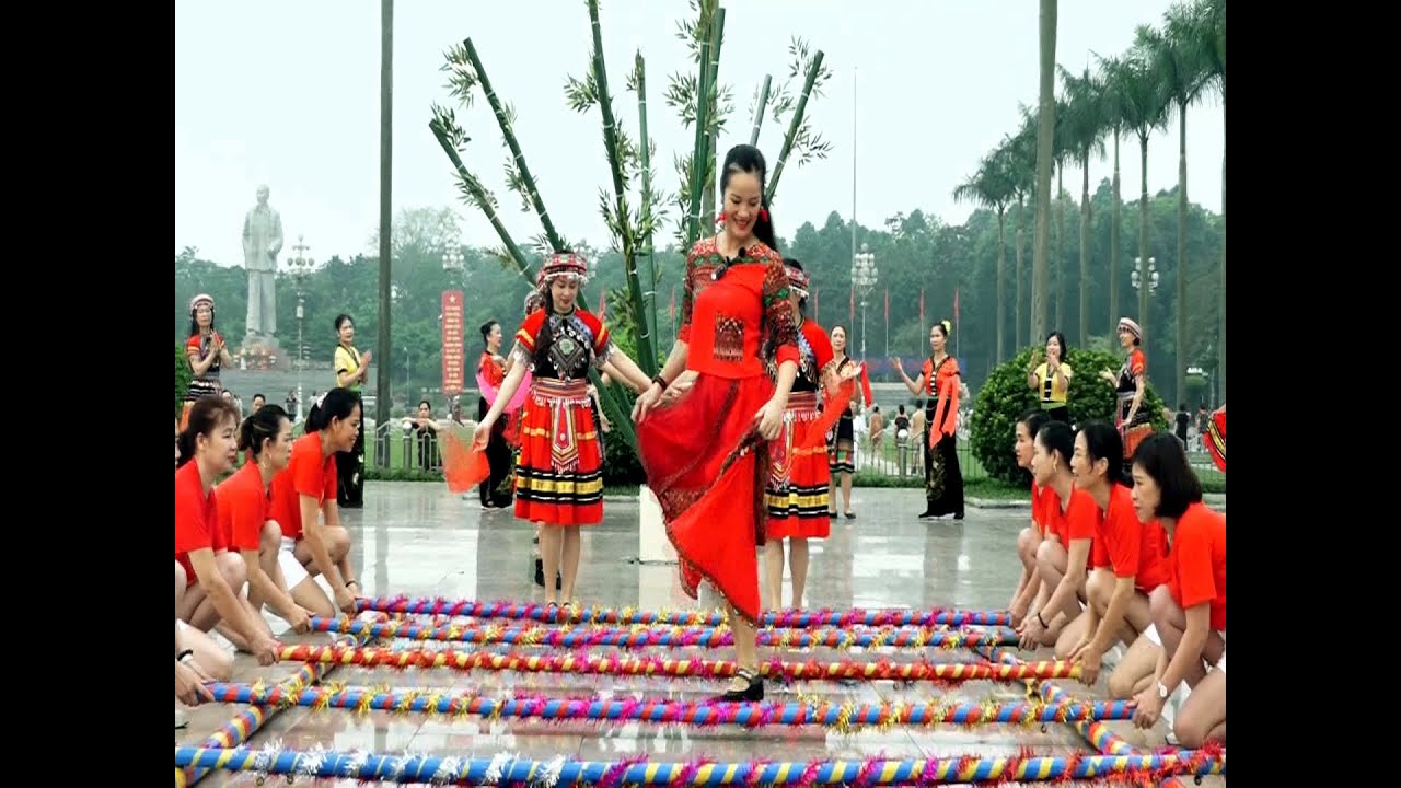 Nhảy Sạp - CLB 5h Quảng Trường - TP. Vinh - Nghệ An ( Chào Mừng Ngày 30/ 4 / 2021 )