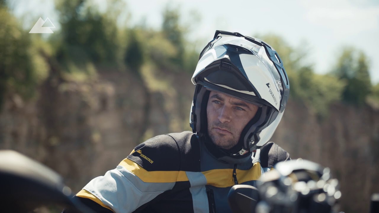 (EN) Touratech Aventuro Traveller | The Adventure Flip-Up Helmet
