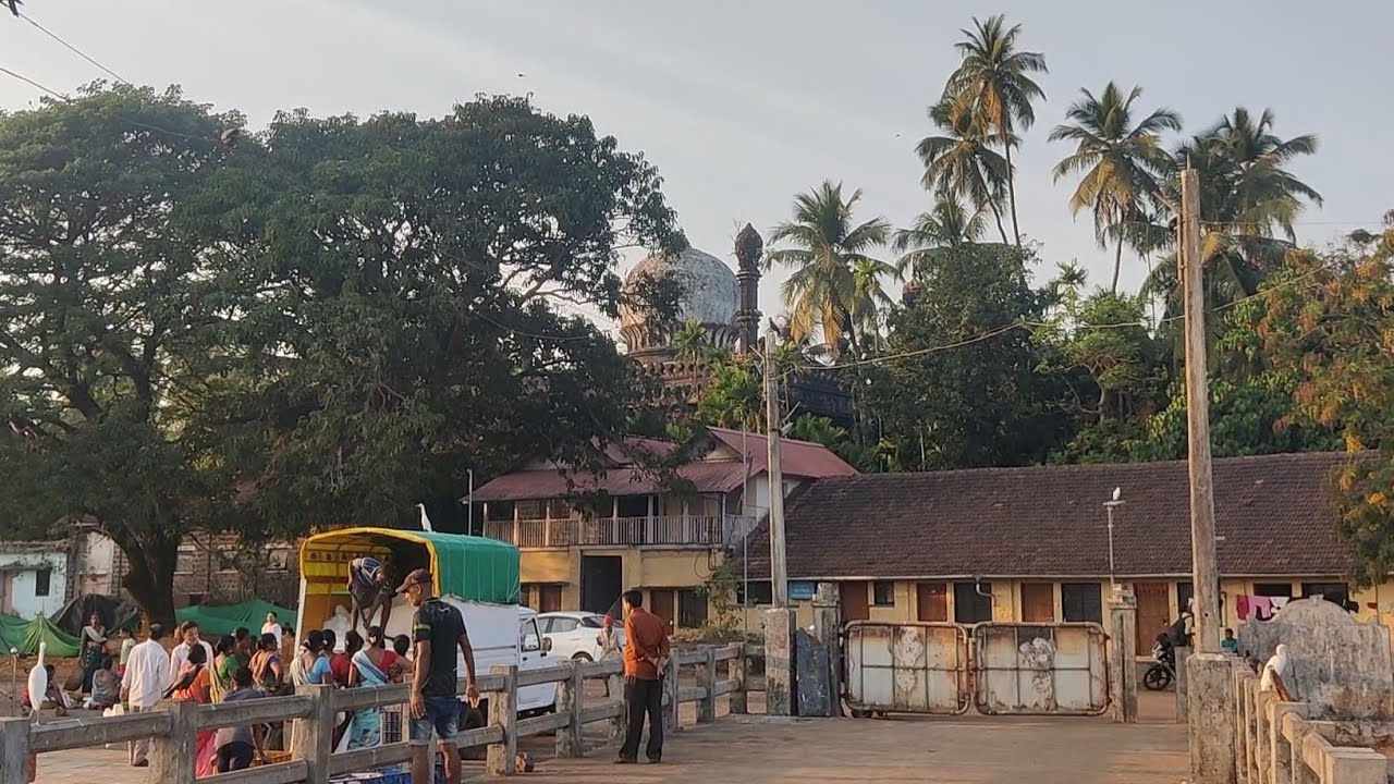Exploring shahi masjid & Dabhol jetty #kokan #dabhol #historical @SaheenVlog786