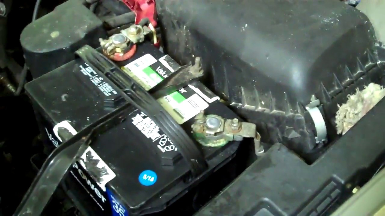 On the Cheap...#VGSmrManu..How to Change a Car Battery without Losing Radio Code