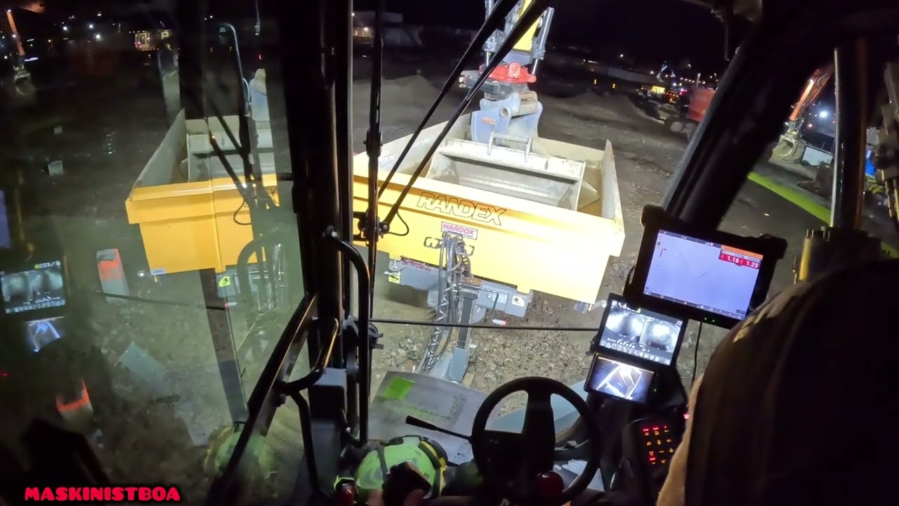 #137 Liebherr 916 Compact prep with terrace and macadam 😊