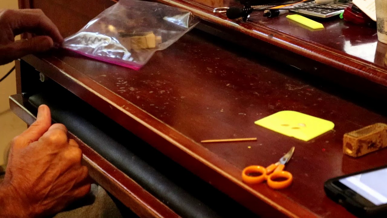 How Do They Get Numbered Tags on a Queen