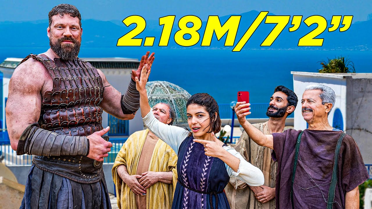 The Dutch Giant (2.18M/7'2") in Tunisia