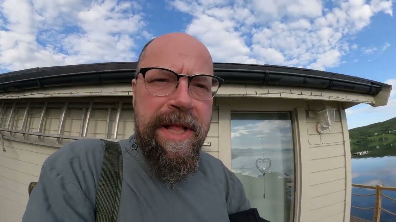JusaMän matkailee Senja ja Lofootit ja vielä sähköautolla Tesla model 3