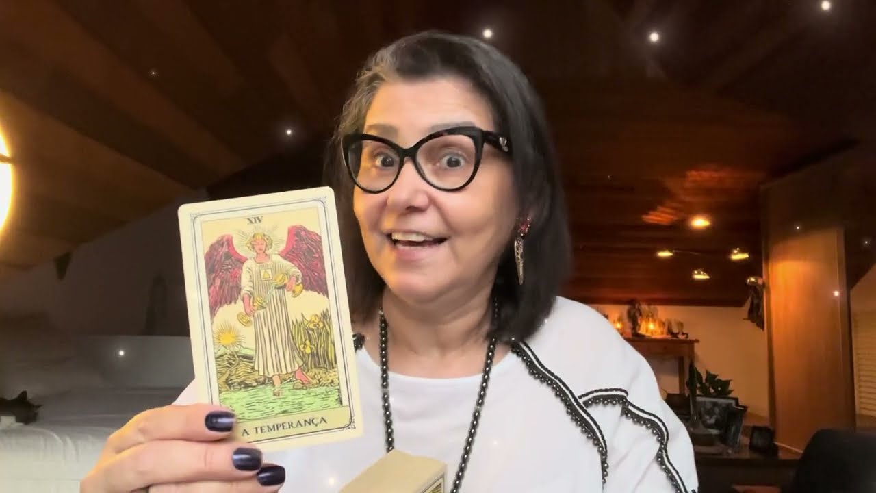 Capricórnio ♑️ Fim de uma dor. Uma nova ideia vem como um presente da vida. Realize com amor! 