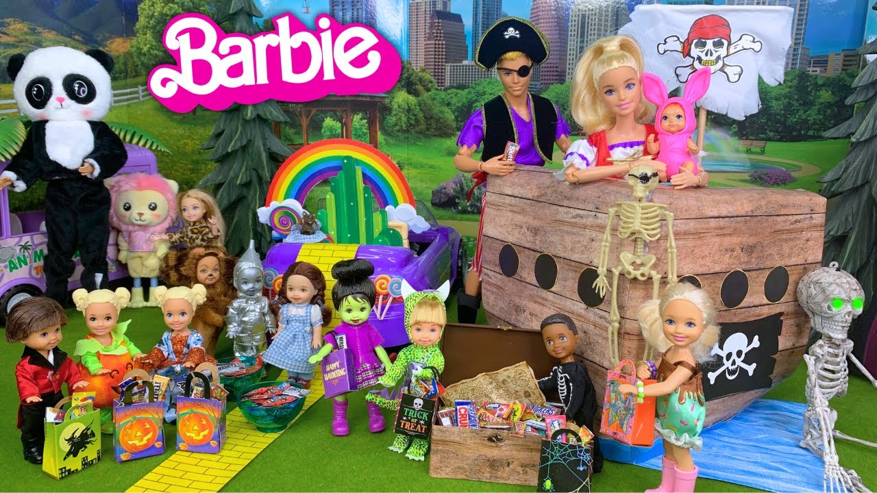 Barbie & Ken Doll Family Halloween Trunk or Treat Story