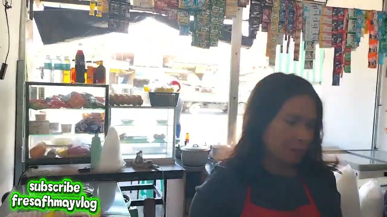 Malipay nako nga naay mopalit ug mokaun diri sa tindahan kay #storekeeper 