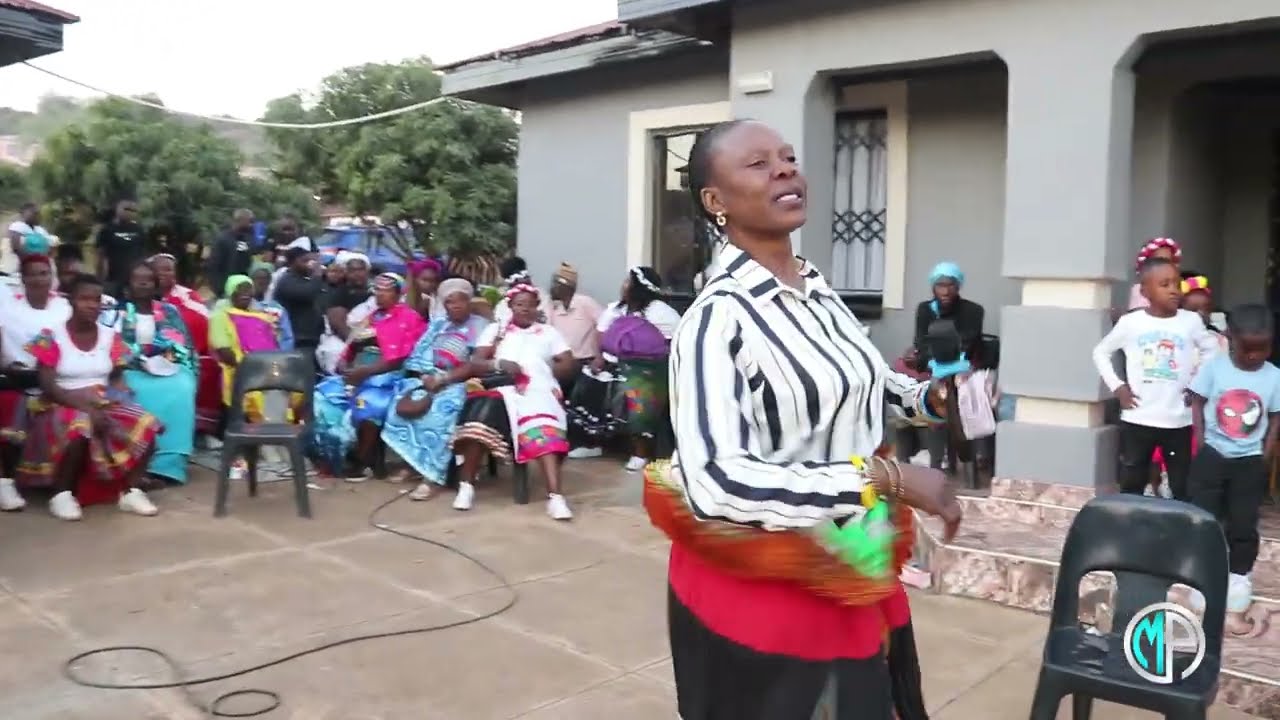 Traditional Artist : N'wa Kaneta on the Stage 