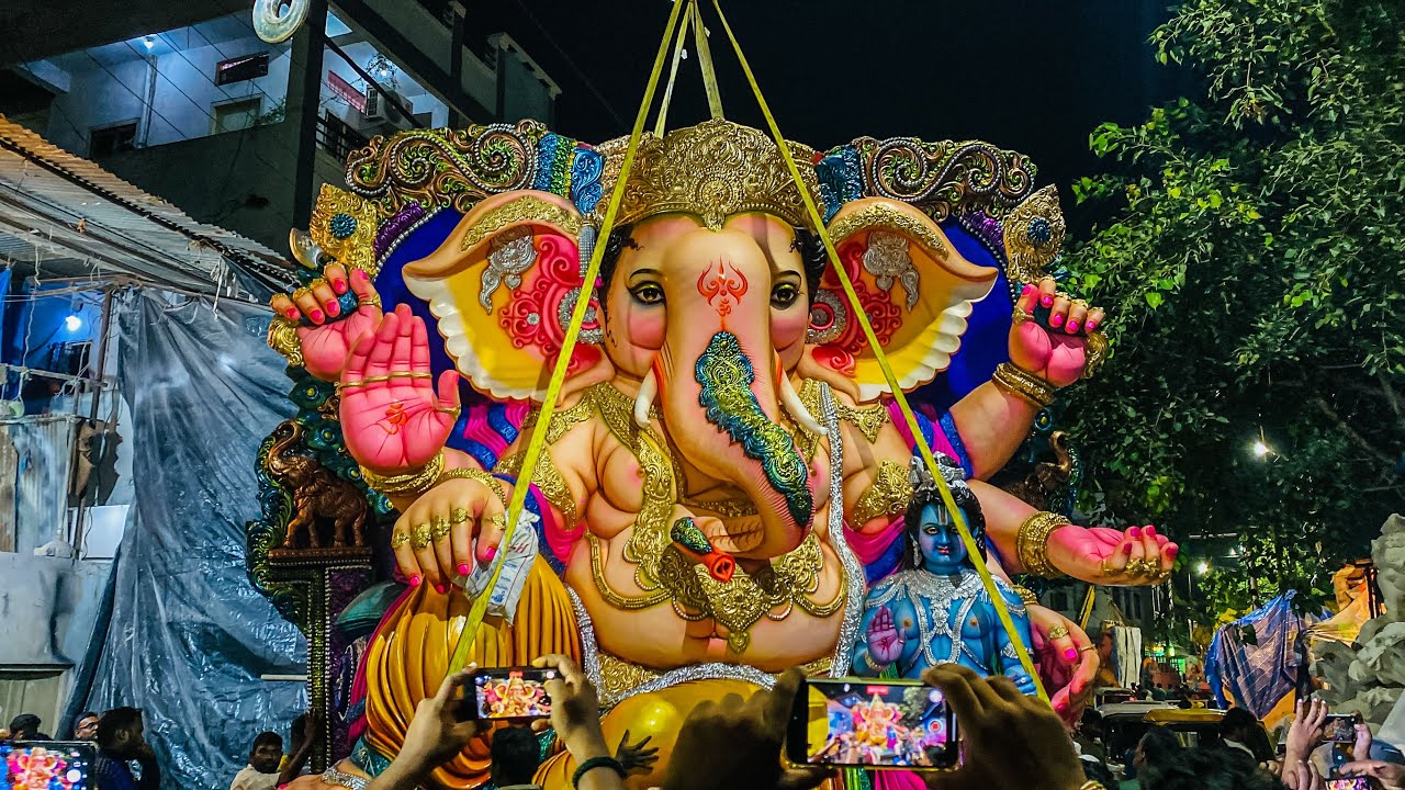Biggest Ganesh Aagman 2024 | Ganesh Aagman From Dhoolpet To Tamilnadu | Dhoolpet Ganesh Lifting 2024
