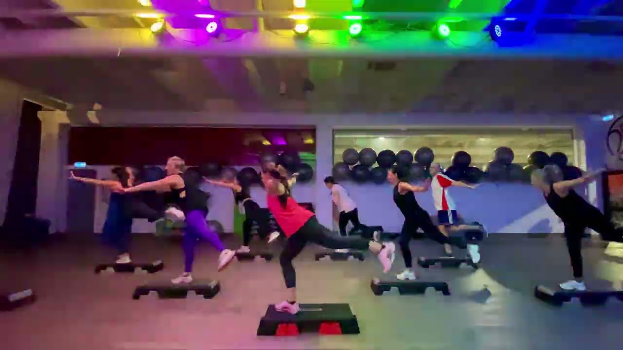 Papasito - @KarolG | Step Choreo by @AlesSarita | Macumba Dance & Fitness