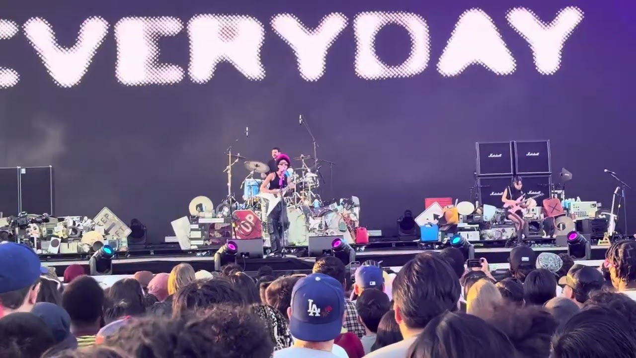 Willow @ Camp Flog Gnaw 11-12-23 “Falling Endlessly”