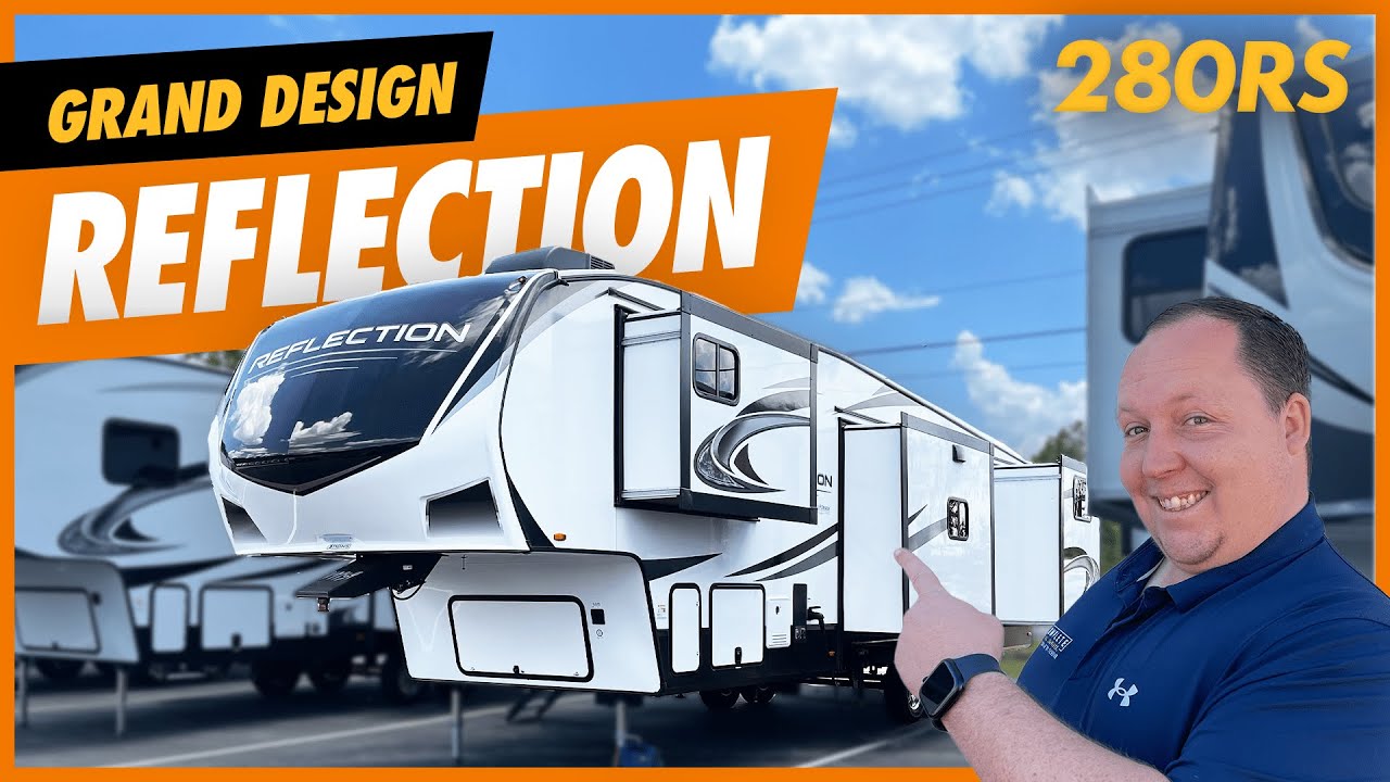 Incredibility Small and Light 5th Wheel with Kitchen Island!