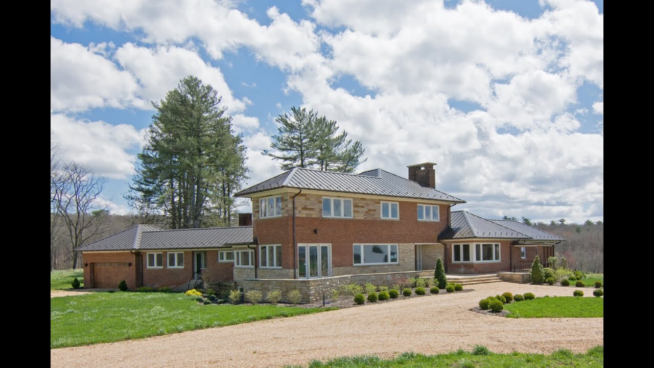 The Ward Buchanan Home - 416 Private Rd, Lewisburg, WV 24901