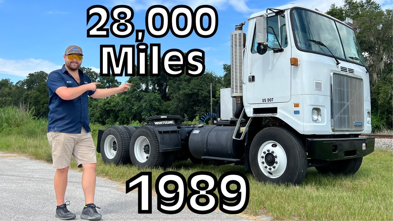 I Bought a MINT Condition DayCab Cabover! SO CLEAN!