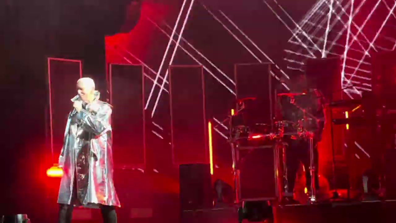 Pet Shop Boys - Lucca -- IT'S A SIN -- Piazza Napoleone - 20 july 2025