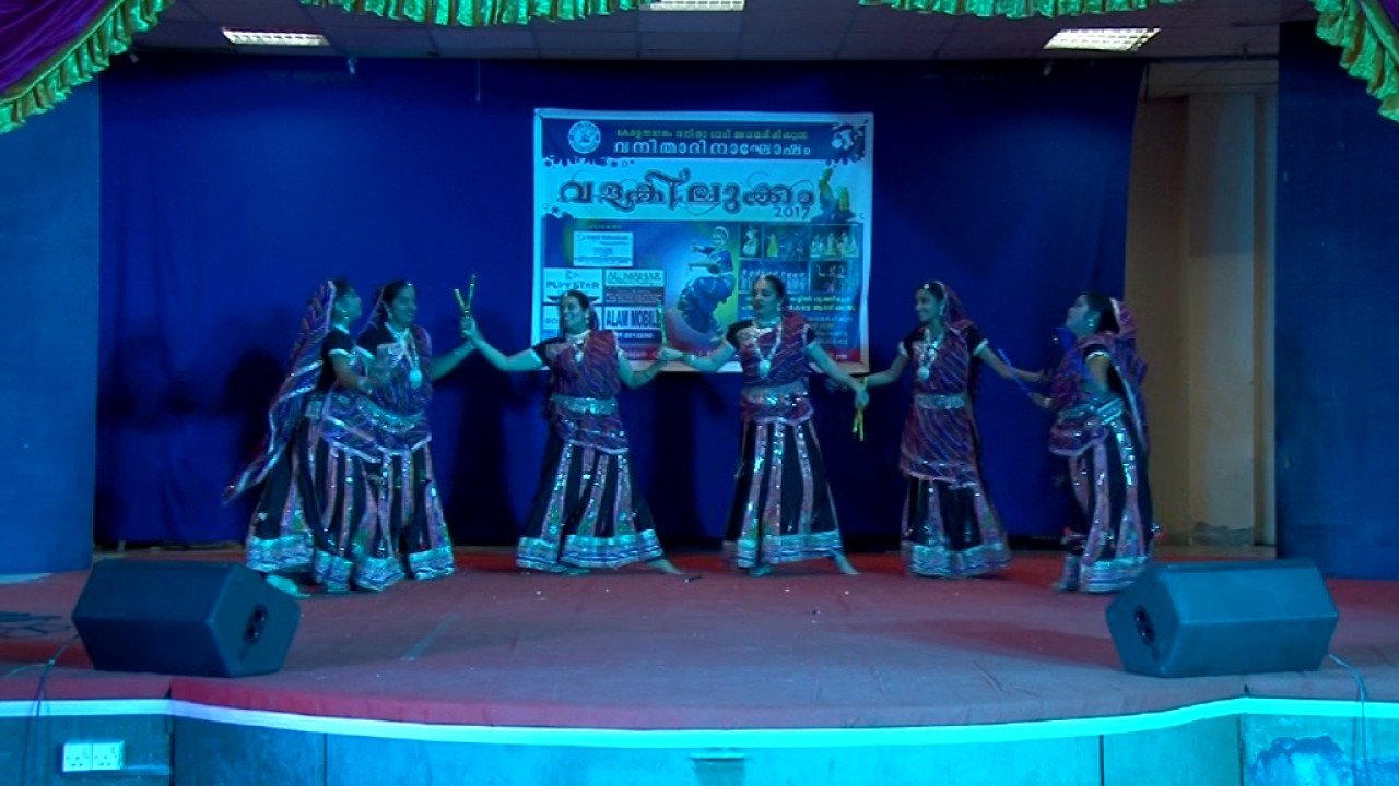 Udi Udi Jaye Dance Performance