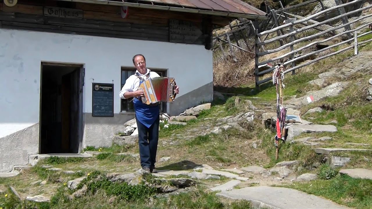 Egger Grub Alm bei Peter Pflug im Passeiertal am  Ostermontag 25  April 2011 Teil II