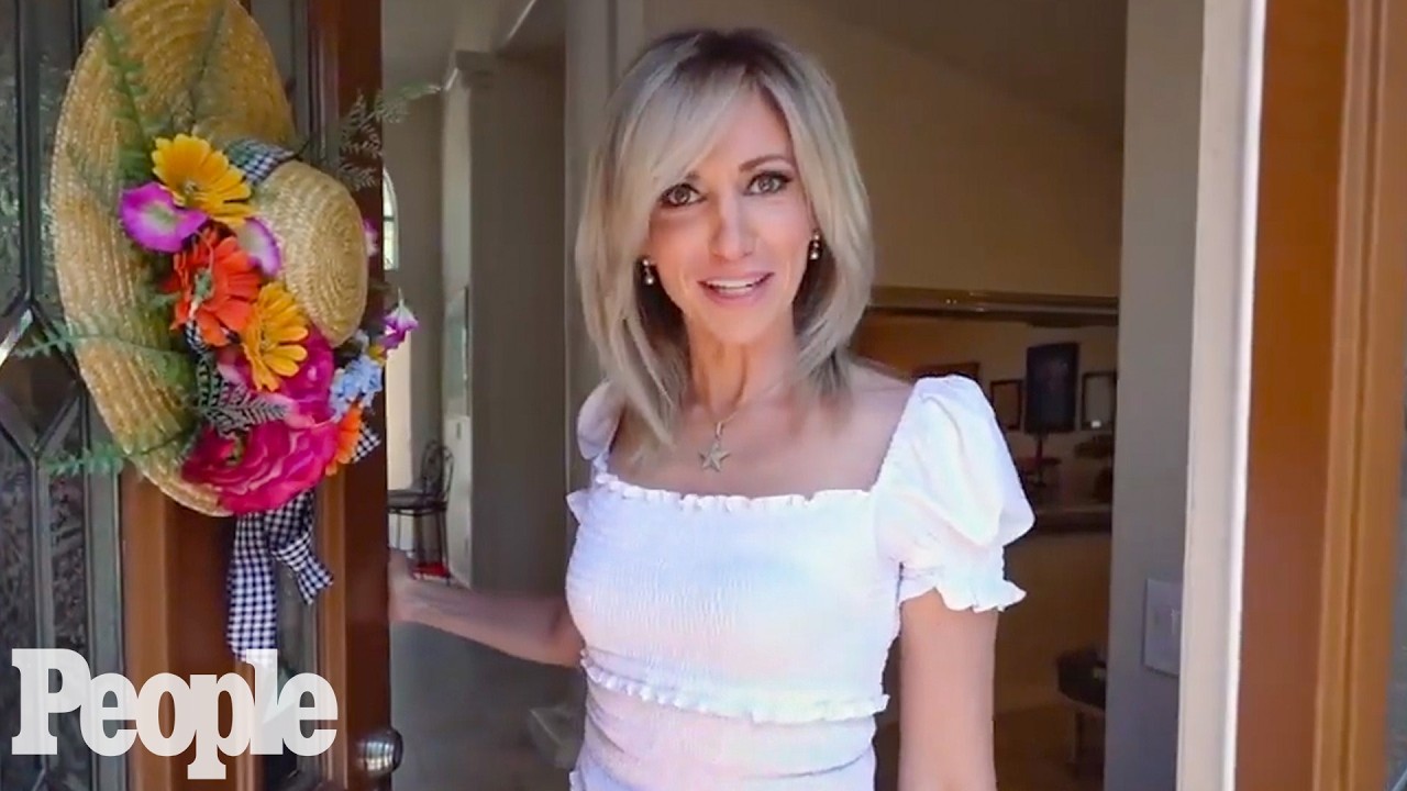 Inside Debbie Gibson' Home Music Studio | PEOPLE