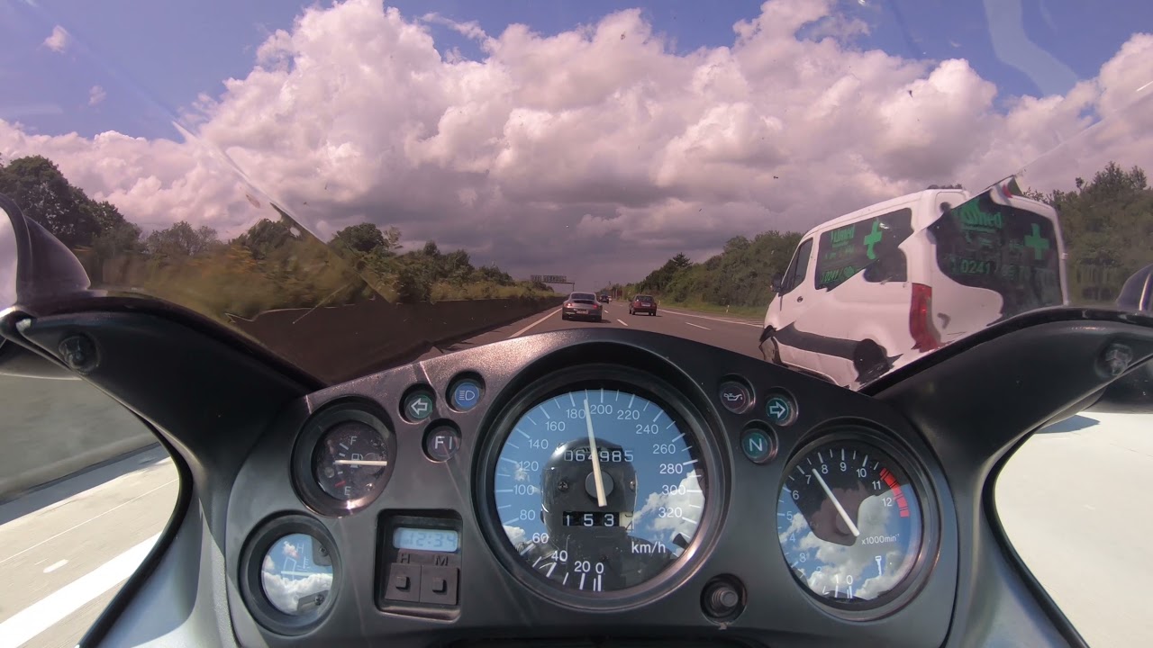 Honda cbr 1100 blackbird Vs Porsche Carrera, Deutsche Autobahn