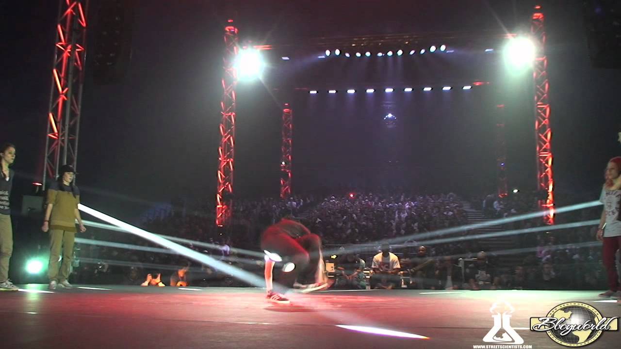 BGIRL BATTLE | CHELLES BATTLE PRO 2012