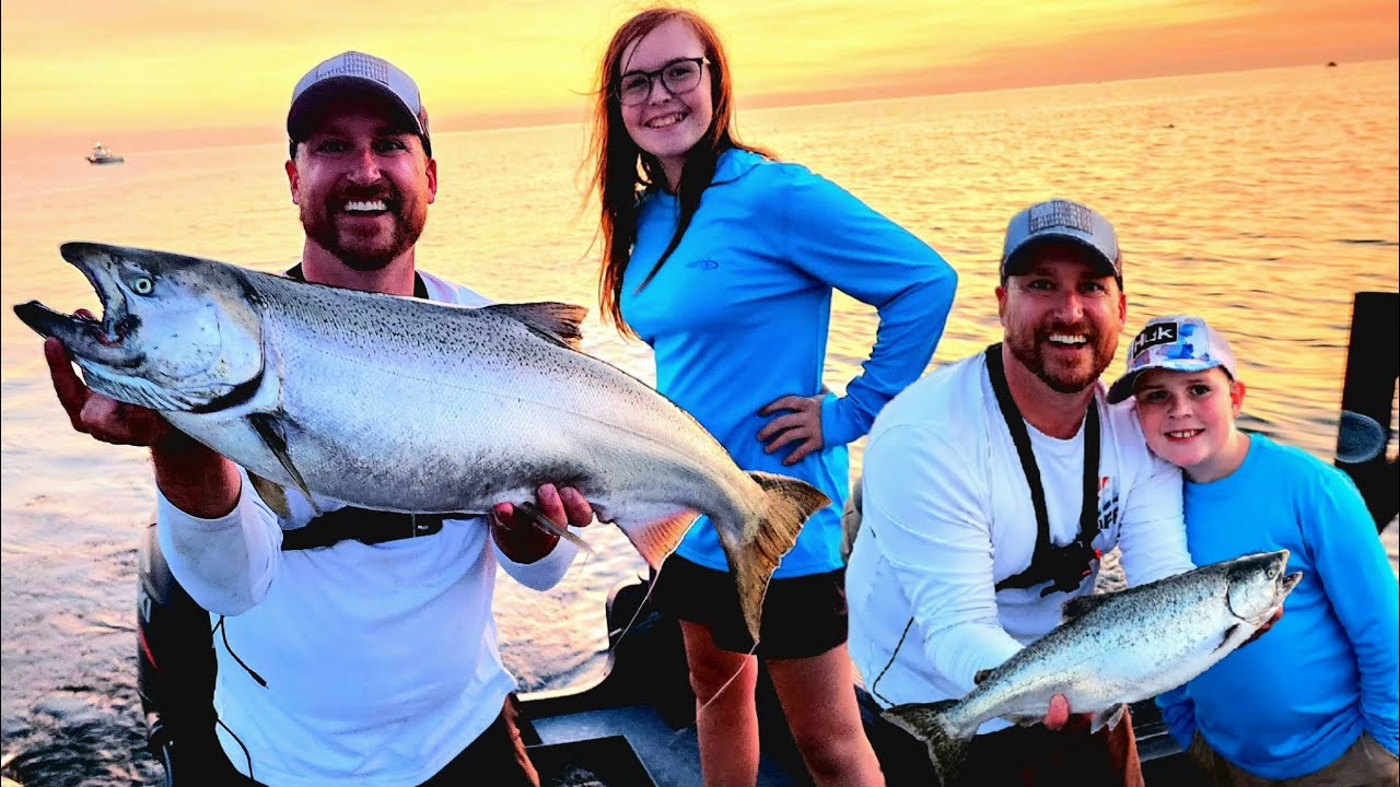 August HOGS!!!...Lake Michigan Salmon Fishing...Catch & Cook