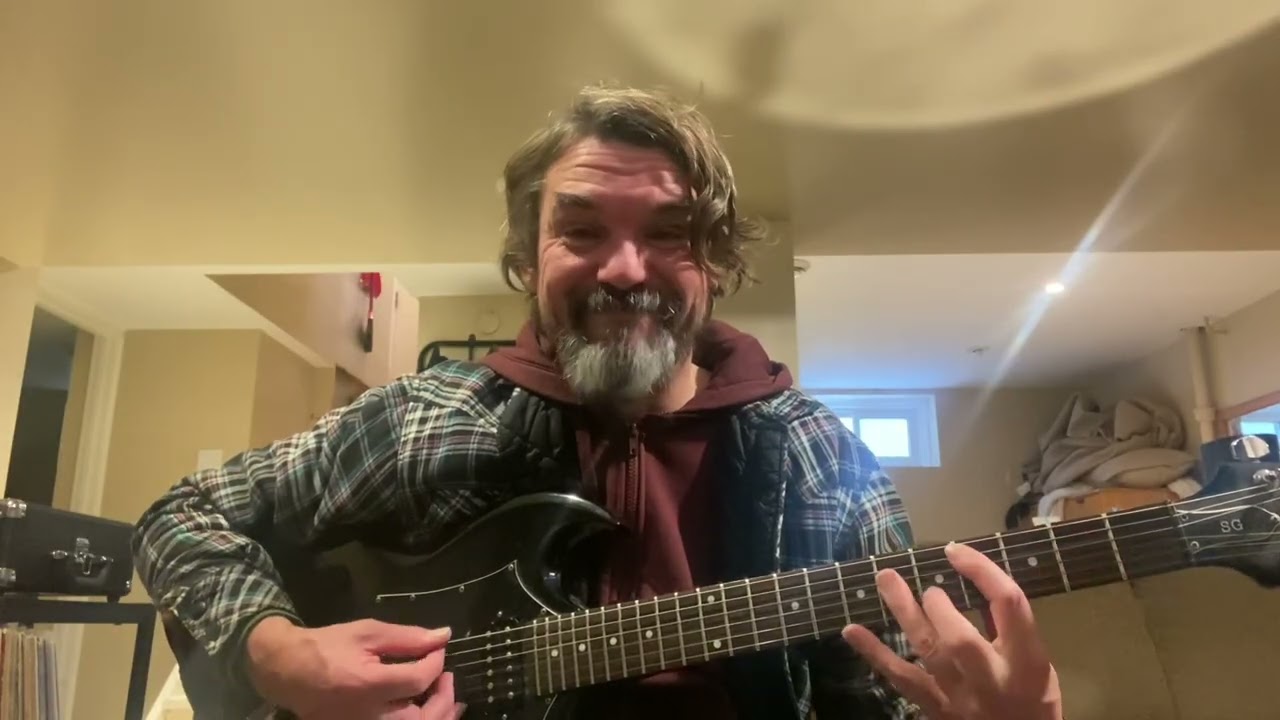 Learn your bloody chords!! all twelve keys in 15 minutes (Strumalong!)
