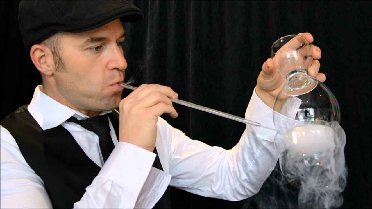 close-up bulles - bubble show - bulles g&eacute;antes