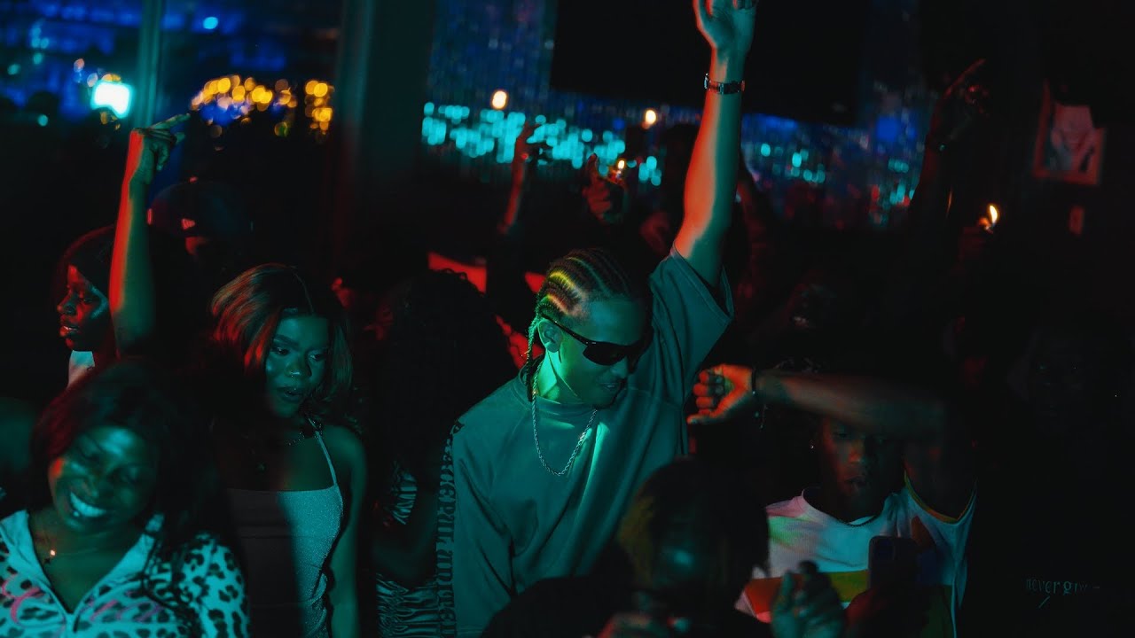 Jayon ft Star girl - Bad Man Romantic ( Official Music Video )