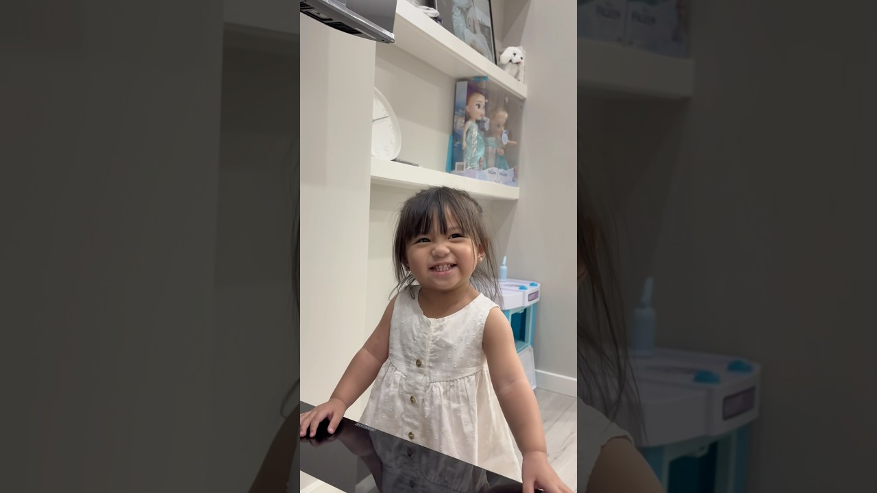 Baby wants a slim car! 🙀😲🤣🚗🚙 #familyvlog #funny #tiktok #shorts #baby