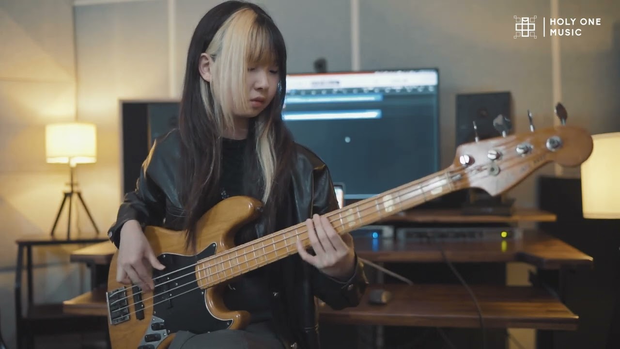 1978 Fender Original Jazz Bass Played  By 민지선(Min Jisun) of 이븐이프(evenif)-Dopamine